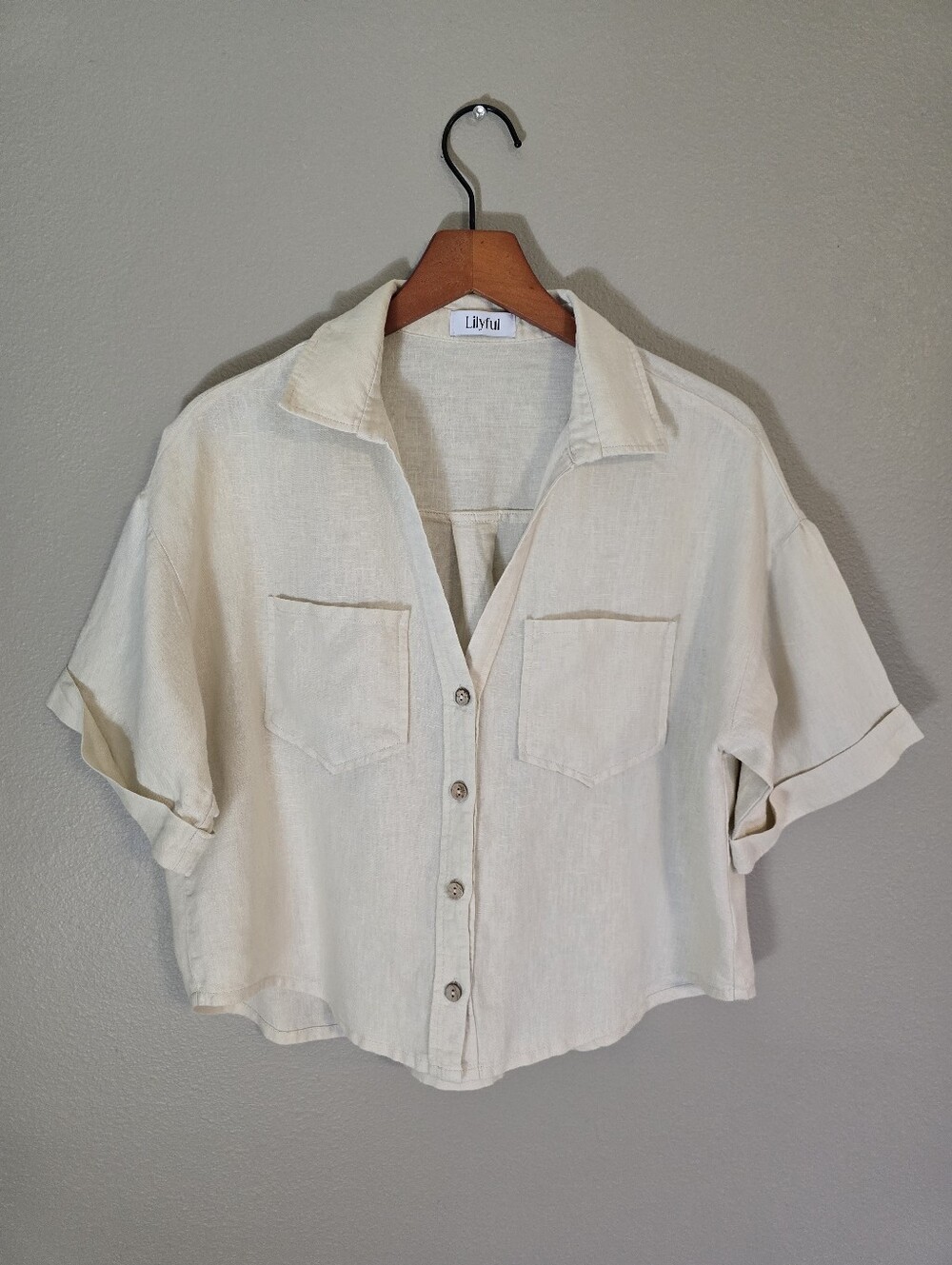 LILYFUL CREAM Linen V-neck short sleeve relaxed fit size L